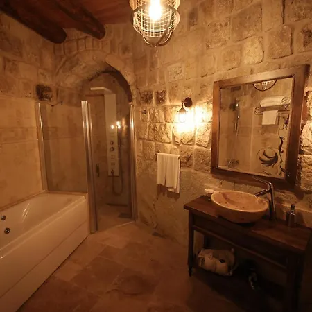 Hotel Cave 5*