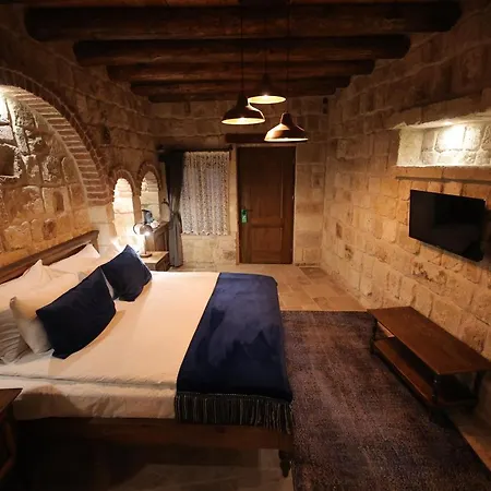 Hotel Cave