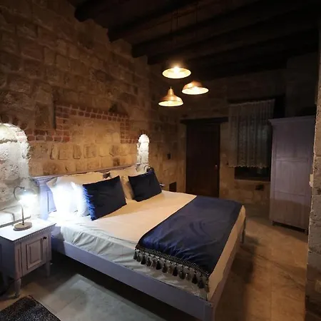 Cave 5*