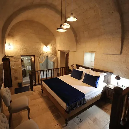 Hotel Cave 5*