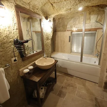 Hotel Cave 5*